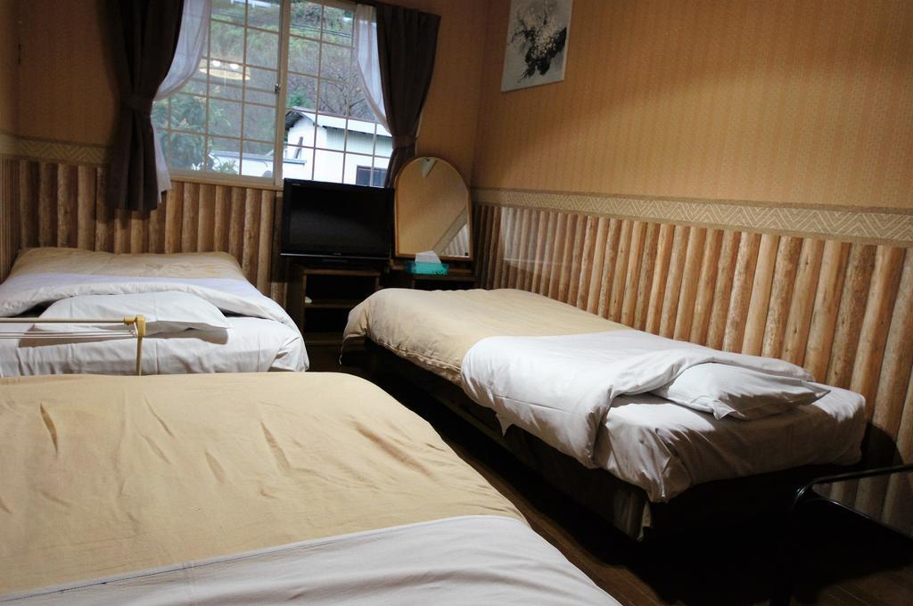 Biwa Monogatari Hotel Atami  Ngoại thất bức ảnh